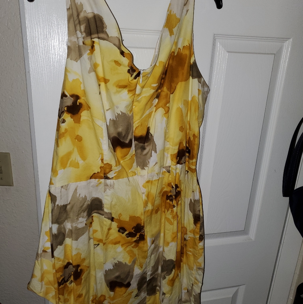 Yellow low V-neck Dress